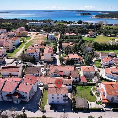 Apartmani Suhi Brod Medulin Exterior foto