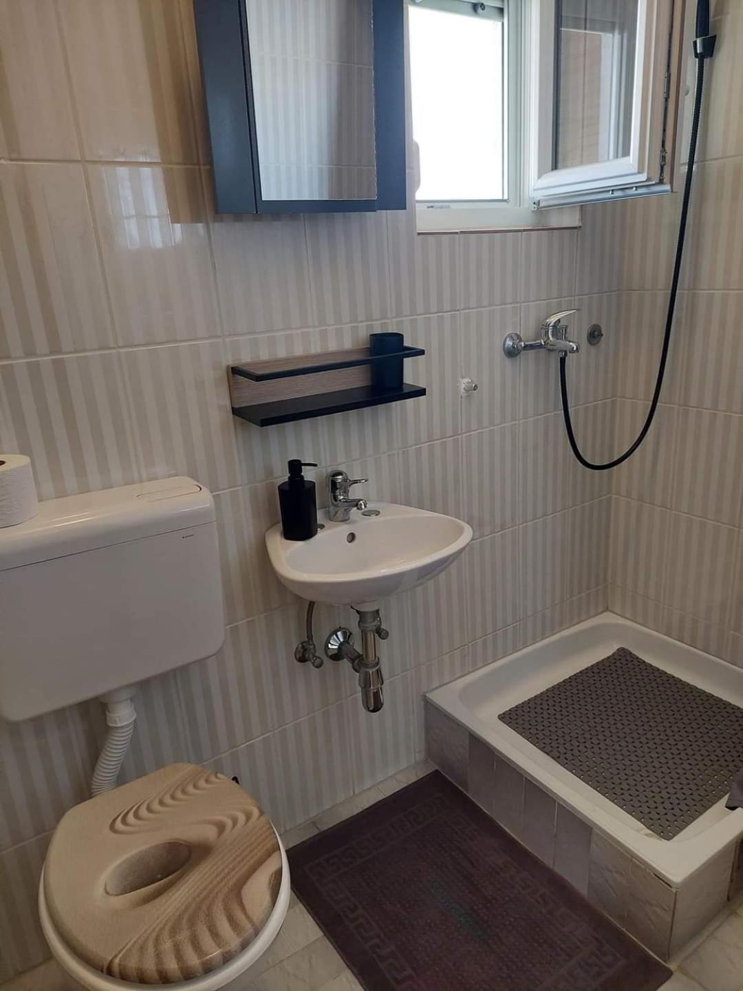 Apartmani Suhi Brod Medulin Exterior foto