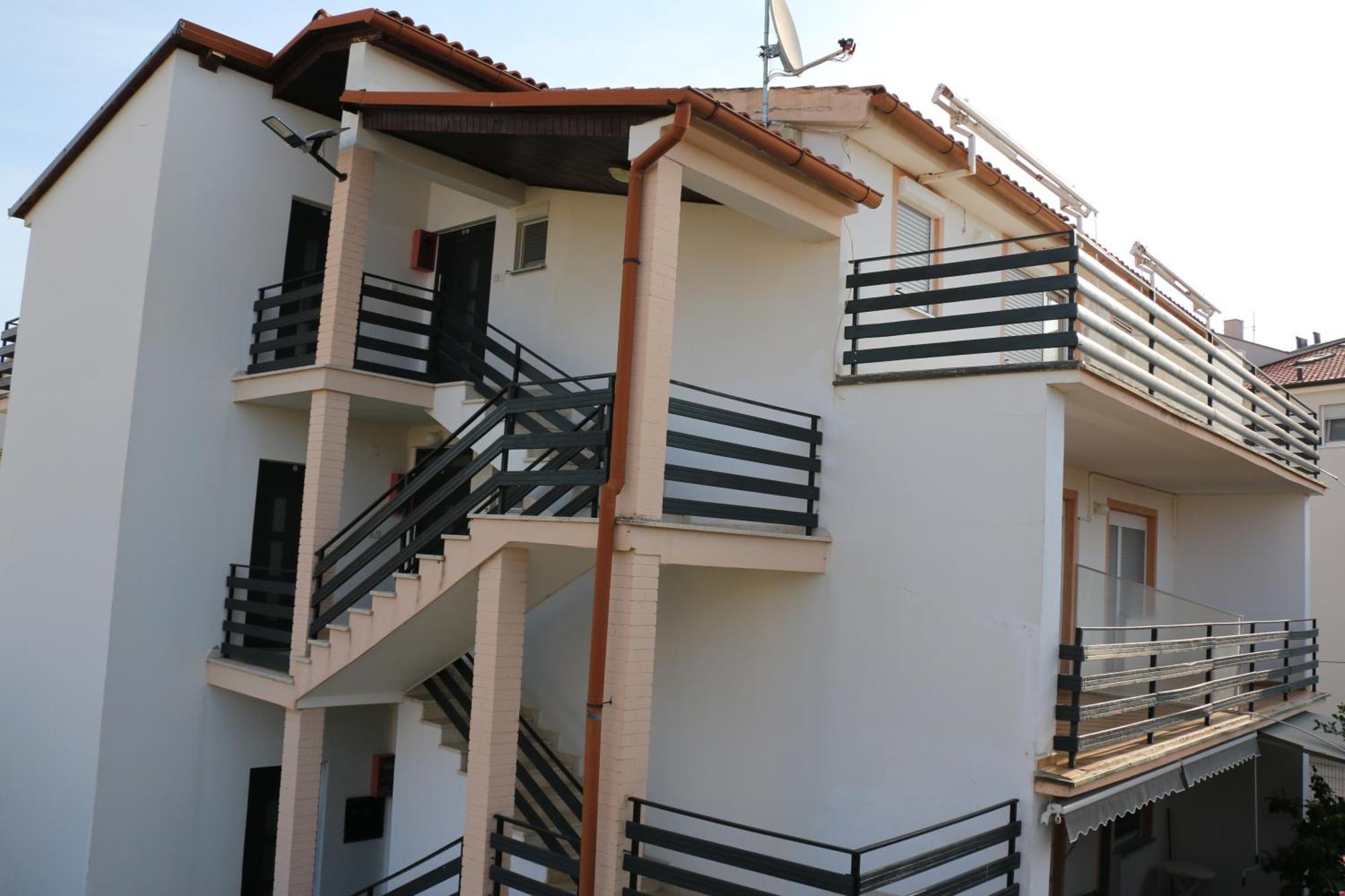 Apartmani Suhi Brod Medulin Exterior foto